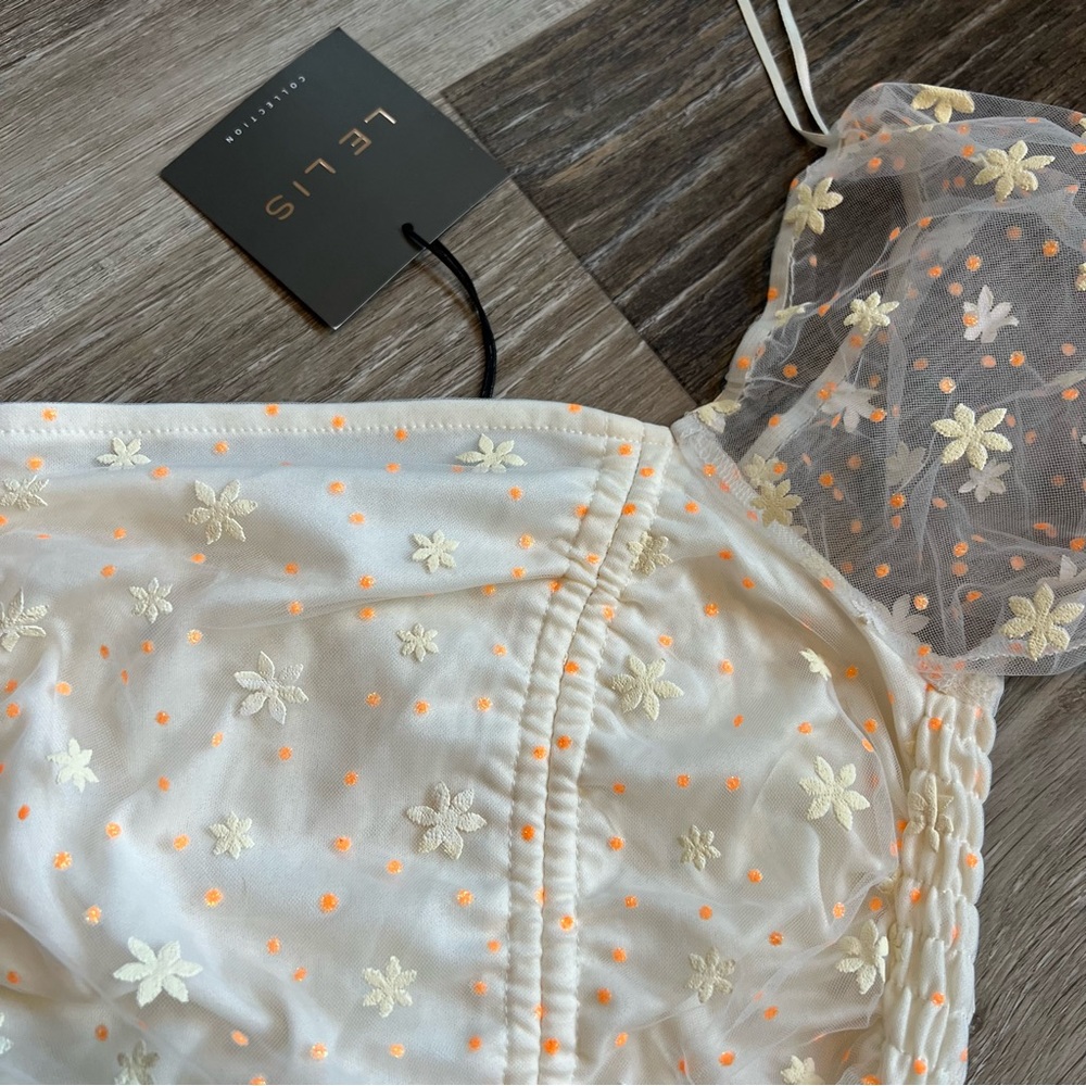 NWT Le Lis Collection glitter floral crop top - Picture 6 of 12